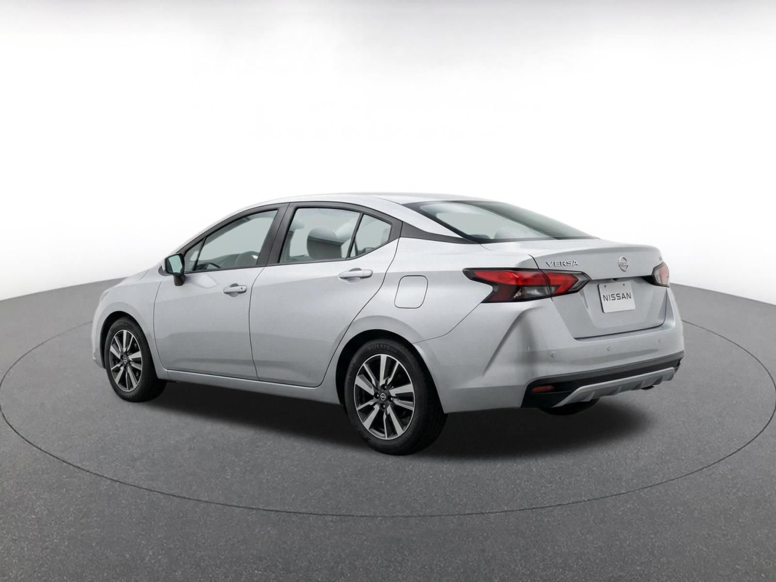 Used 2025 Nissan Versa SV FWD image 6