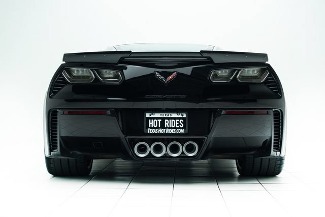 Used 2015 Chevrolet Corvette Z06 w/ 3LZ Preferred Equipment Group RWD image 16