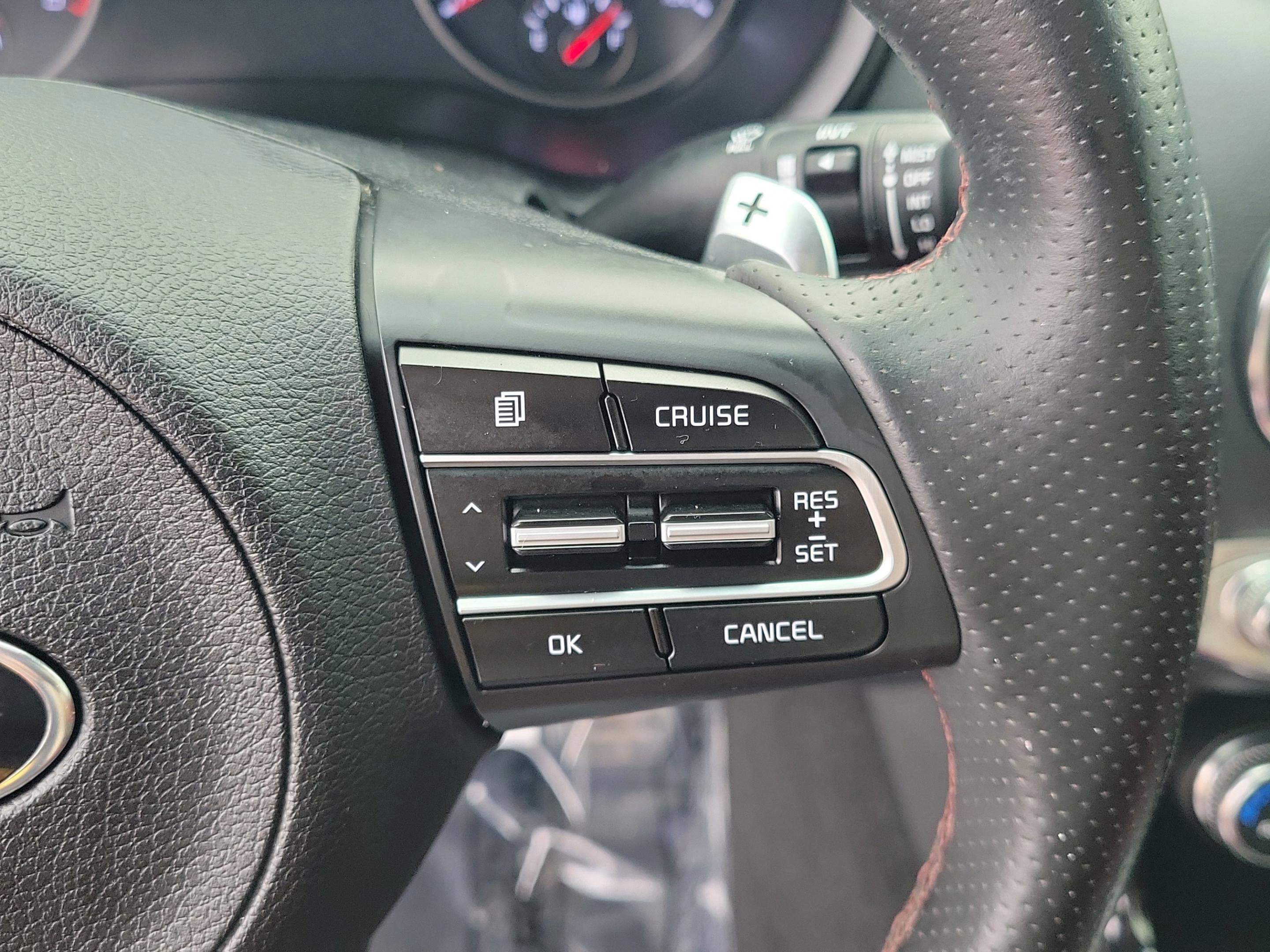 Used 2020 Kia Stinger GT-Line w/ Sun & Sound Package image 27