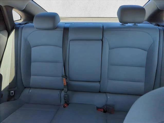 Used 2022 Chevrolet Malibu LT image 24