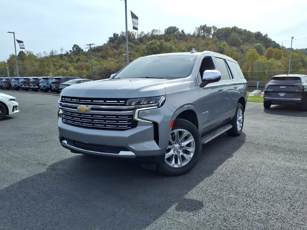 Used 2023 Chevrolet Tahoe Premier AWD/4WD image 3