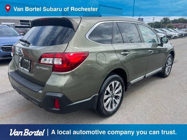 Used 2019 Subaru Outback 2.5i Touring AWD/4WD image 6