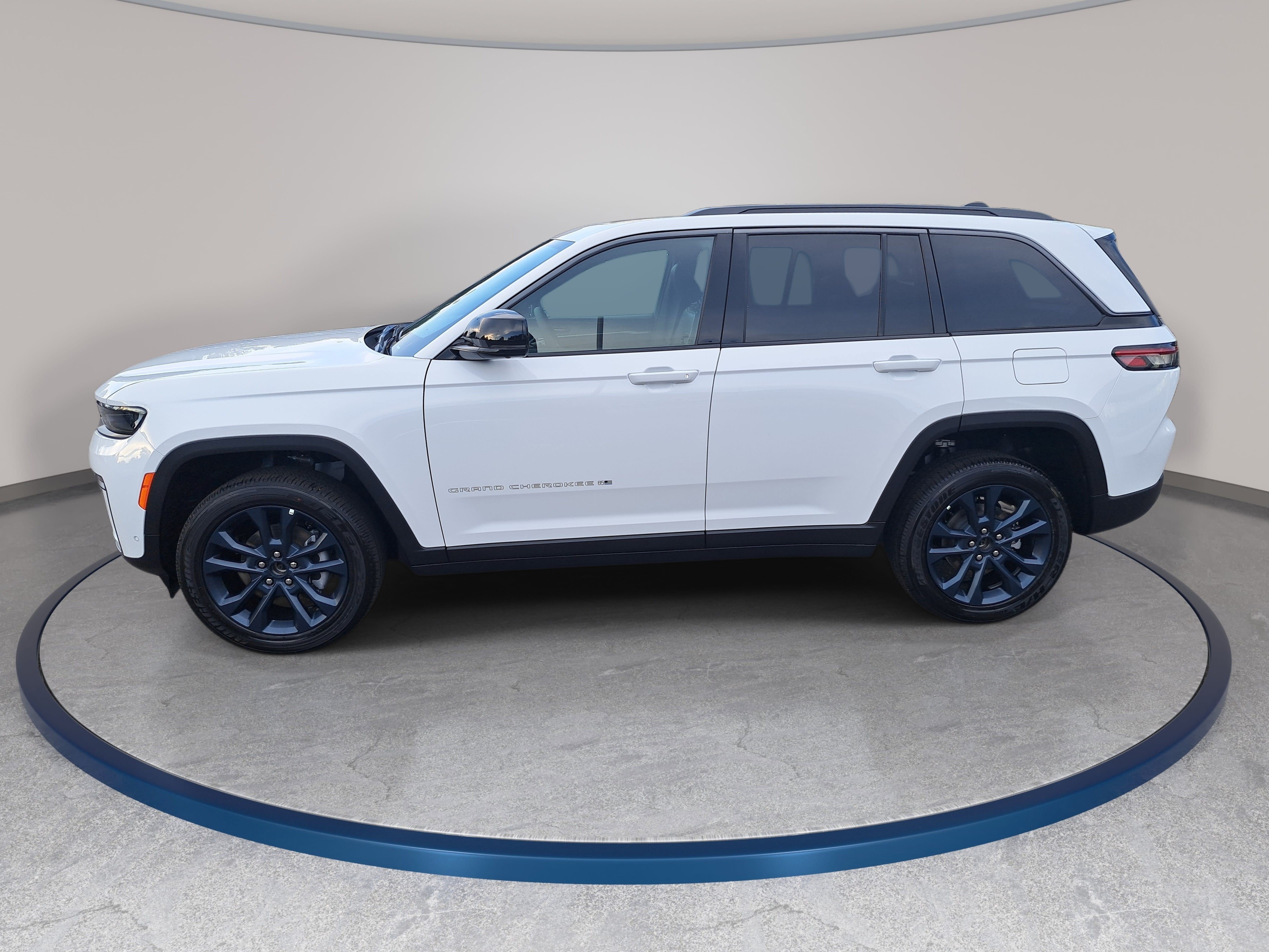 New 2026 Jeep Grand Cherokee Limited AWD/4WD image 8