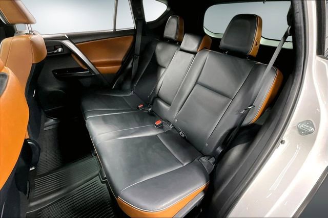Used 2016 Toyota RAV4 SE image 22
