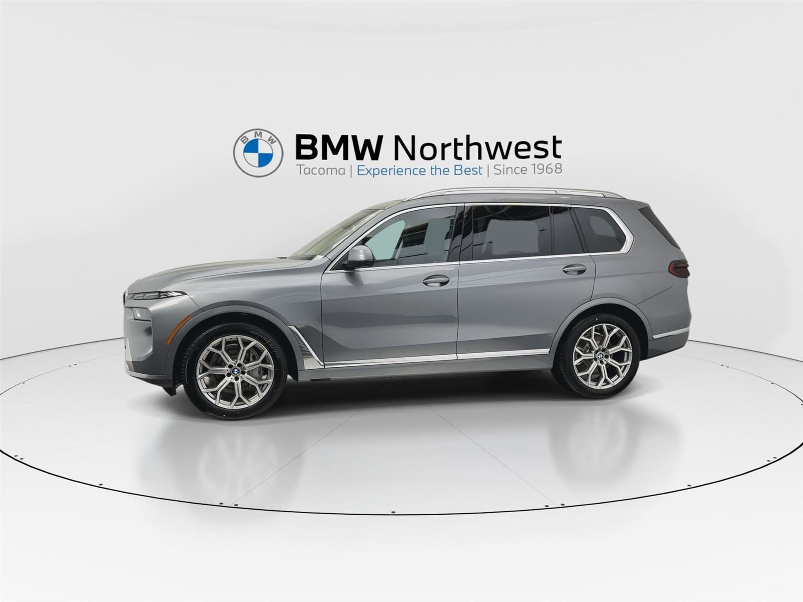 New 2026 BMW X7 xDrive40i w/ Premium Package image 10