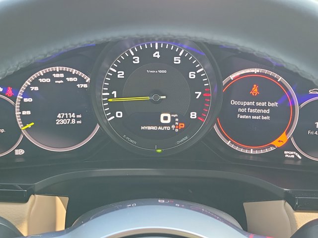 Certified 2022 Porsche Cayenne E-Hybrid AWD/4WD image 31