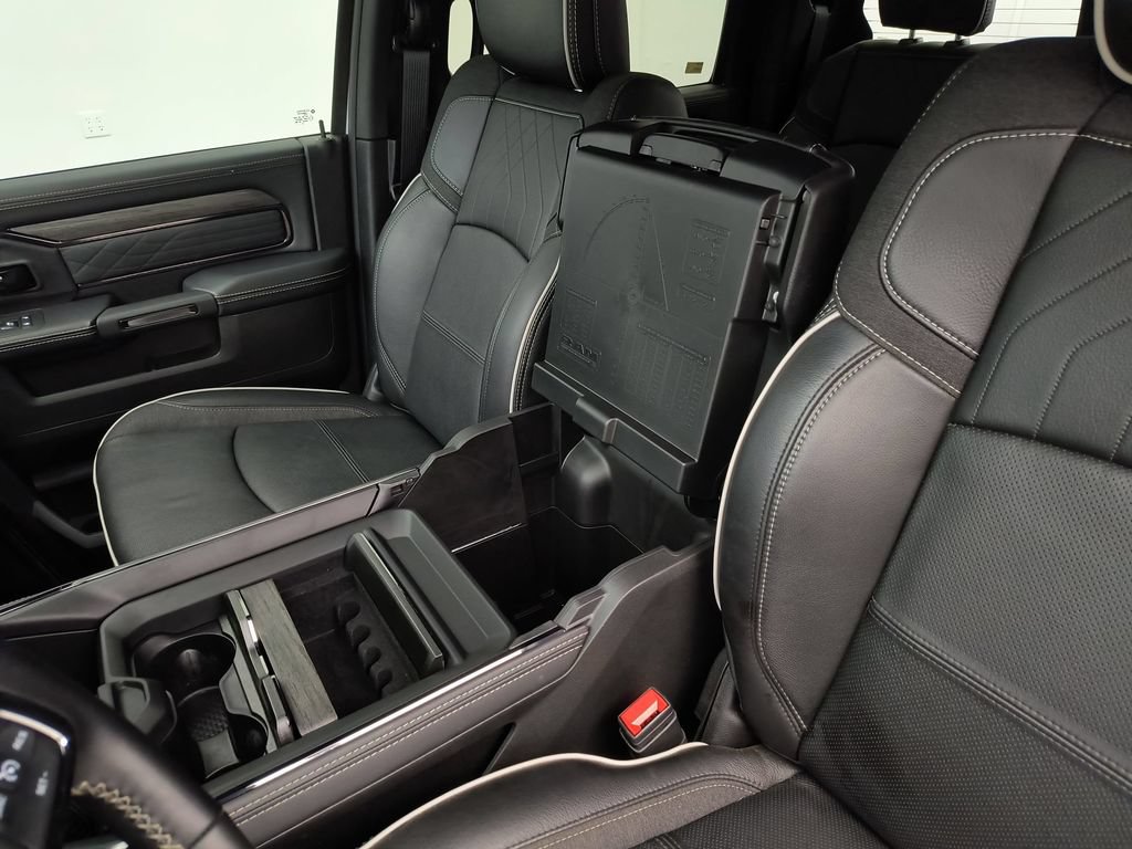 Used 2026 RAM 3500 Limited AWD/4WD image 31