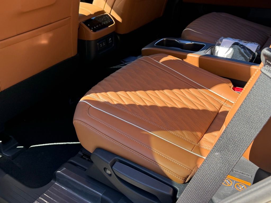 New 2026 INFINITI QX60 Autograph w/ Dark Cargo Package image 19