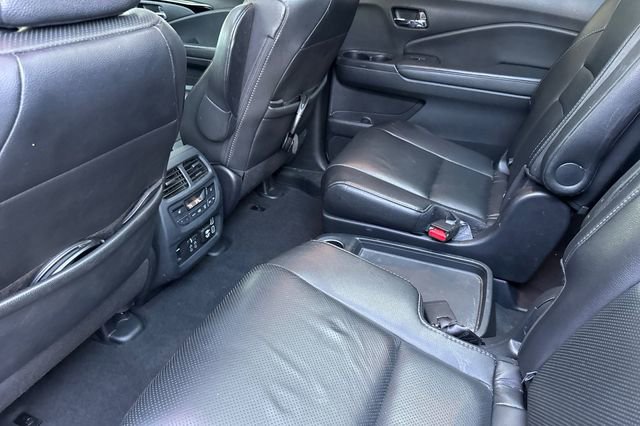 Used 2020 Honda Pilot Elite image 12
