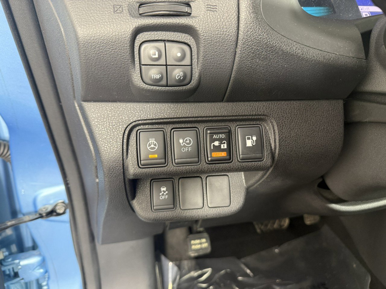 Used 2015 Nissan Leaf SL w/ Premium Package image 21