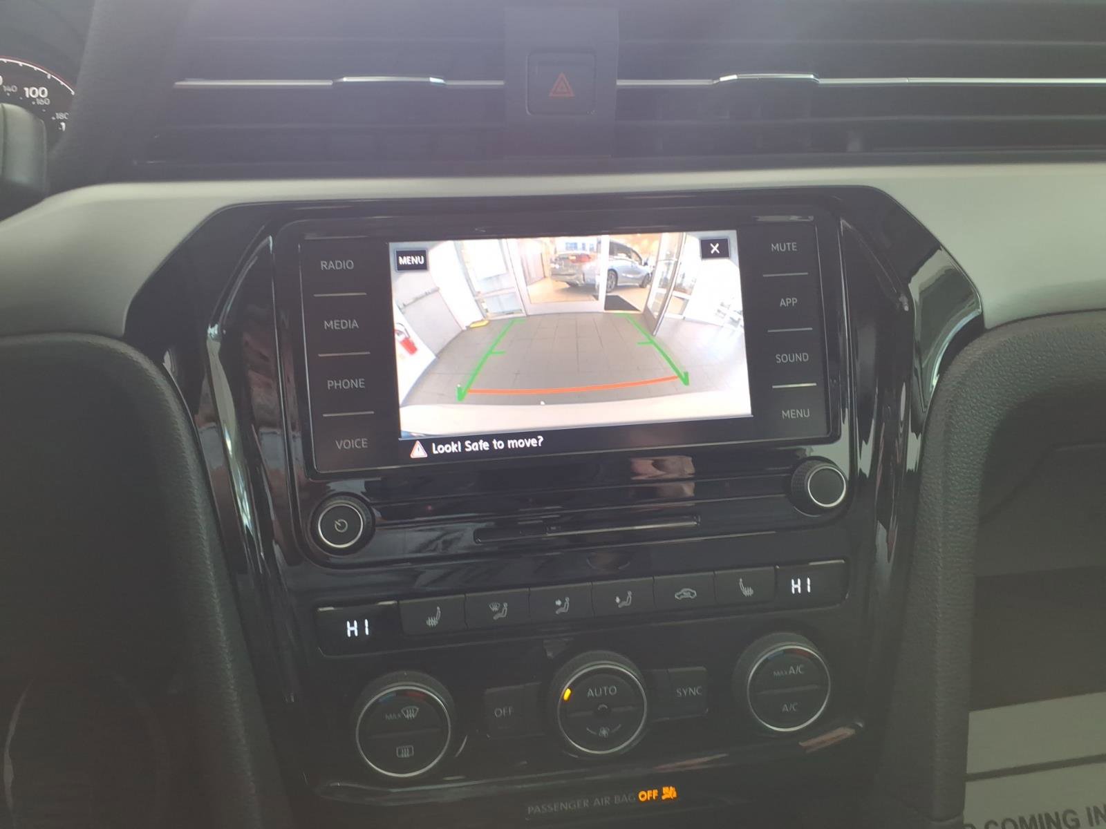 Used 2020 Volkswagen Passat 2.0T SE image 30