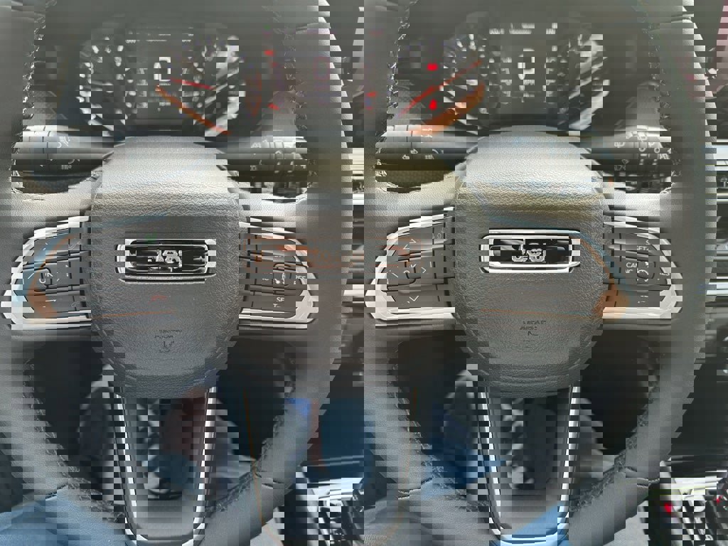 New 2026 Jeep Compass Latitude image 11