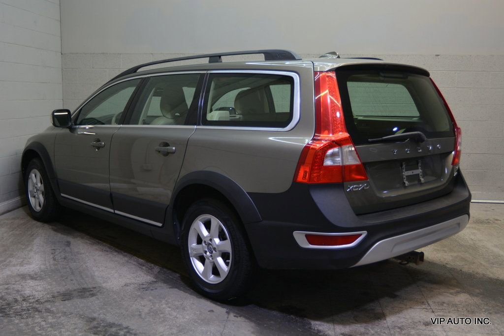 Used 2010 Volvo XC70 3.2 image 3