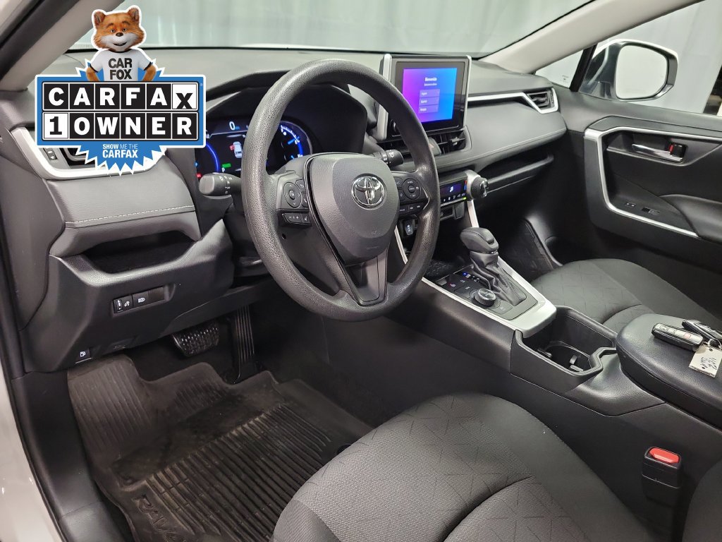 Used 2024 Toyota RAV4 XLE AWD/4WD image 17