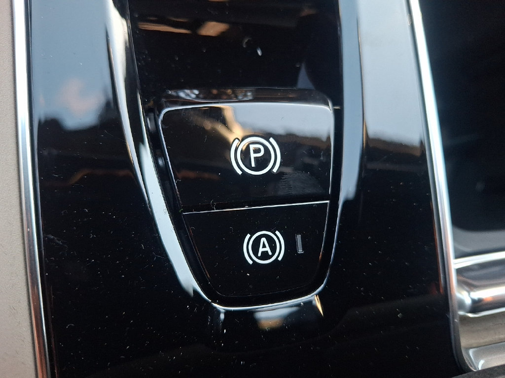 New 2027 Volvo XC90 B6 Plus AWD/4WD image 18