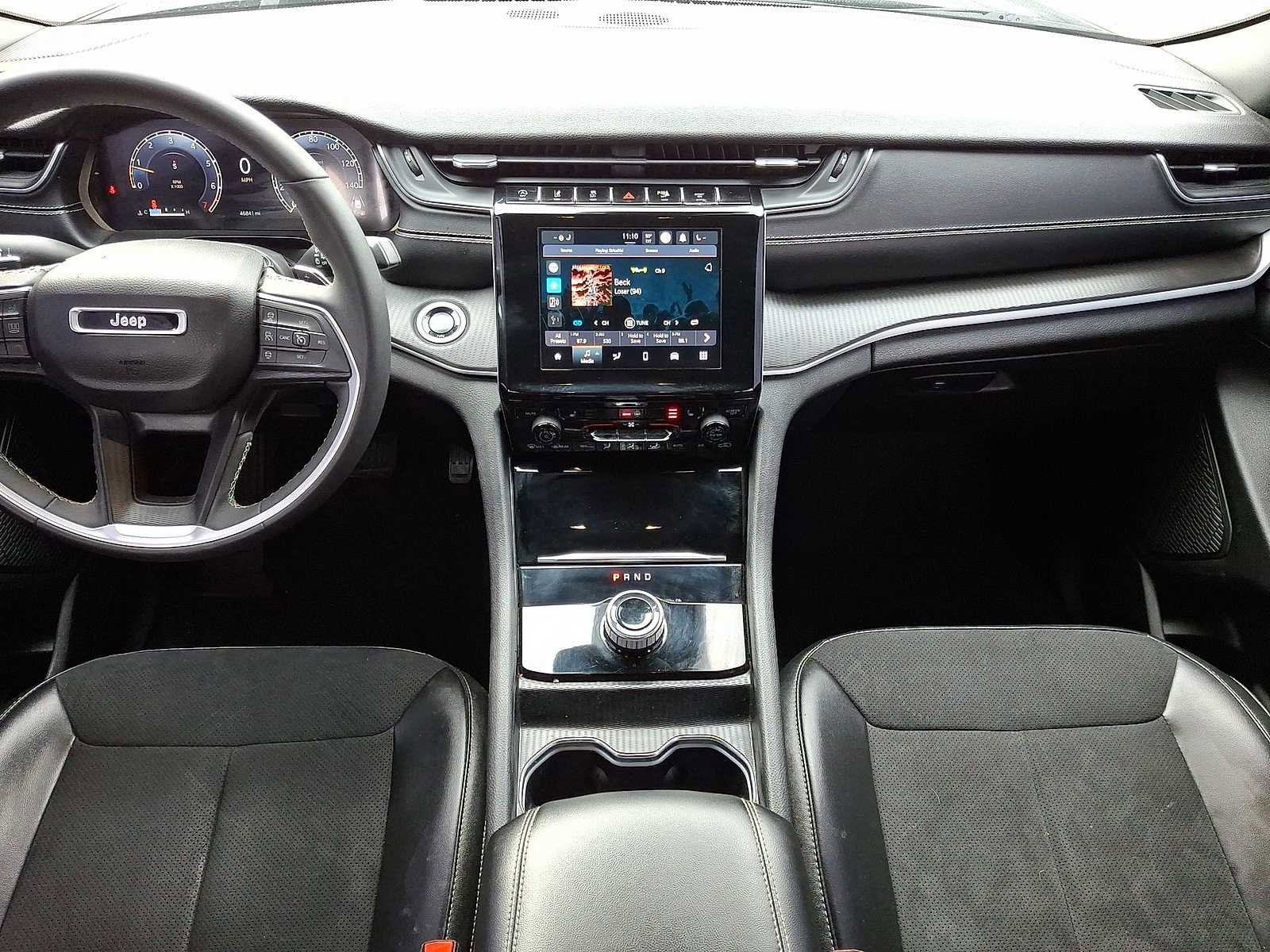 Used 2024 Jeep Grand Cherokee Altitude image 11