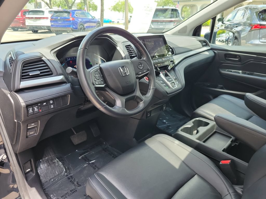 Used 2023 Honda Odyssey EX-L image 16