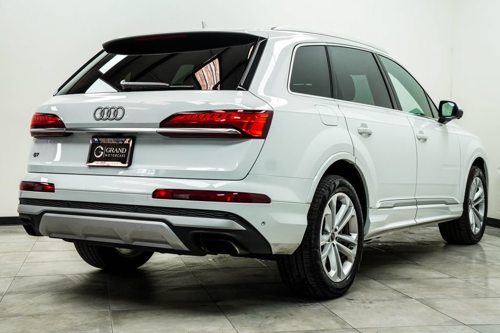 Used 2025 Audi Q7 3.0T Premium Plus AWD/4WD image 13