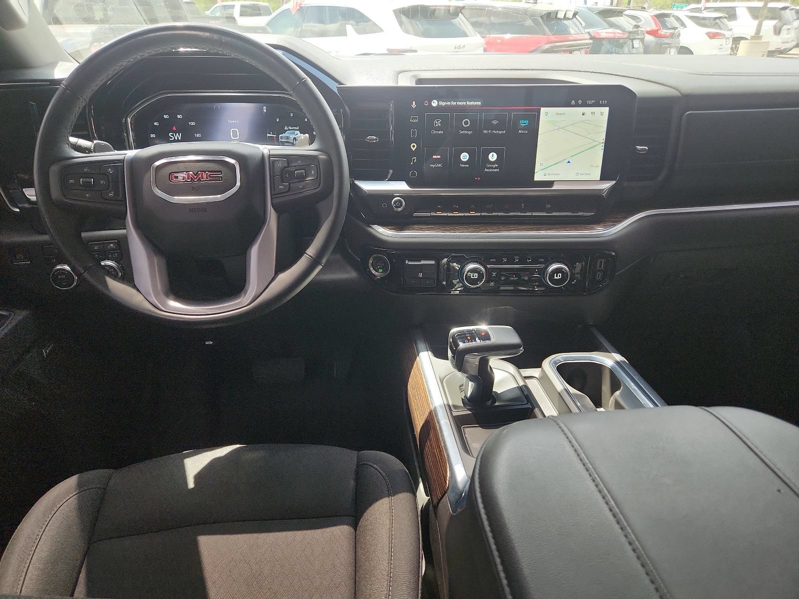 Used 2025 GMC Sierra 1500 Elevation w/ Preferred Package AWD/4WD image 10