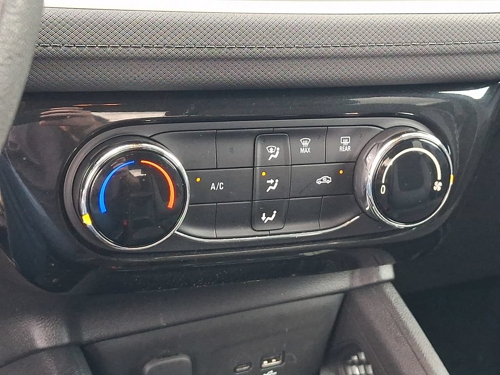 Used 2025 Chevrolet TrailBlazer LT AWD/4WD image 15