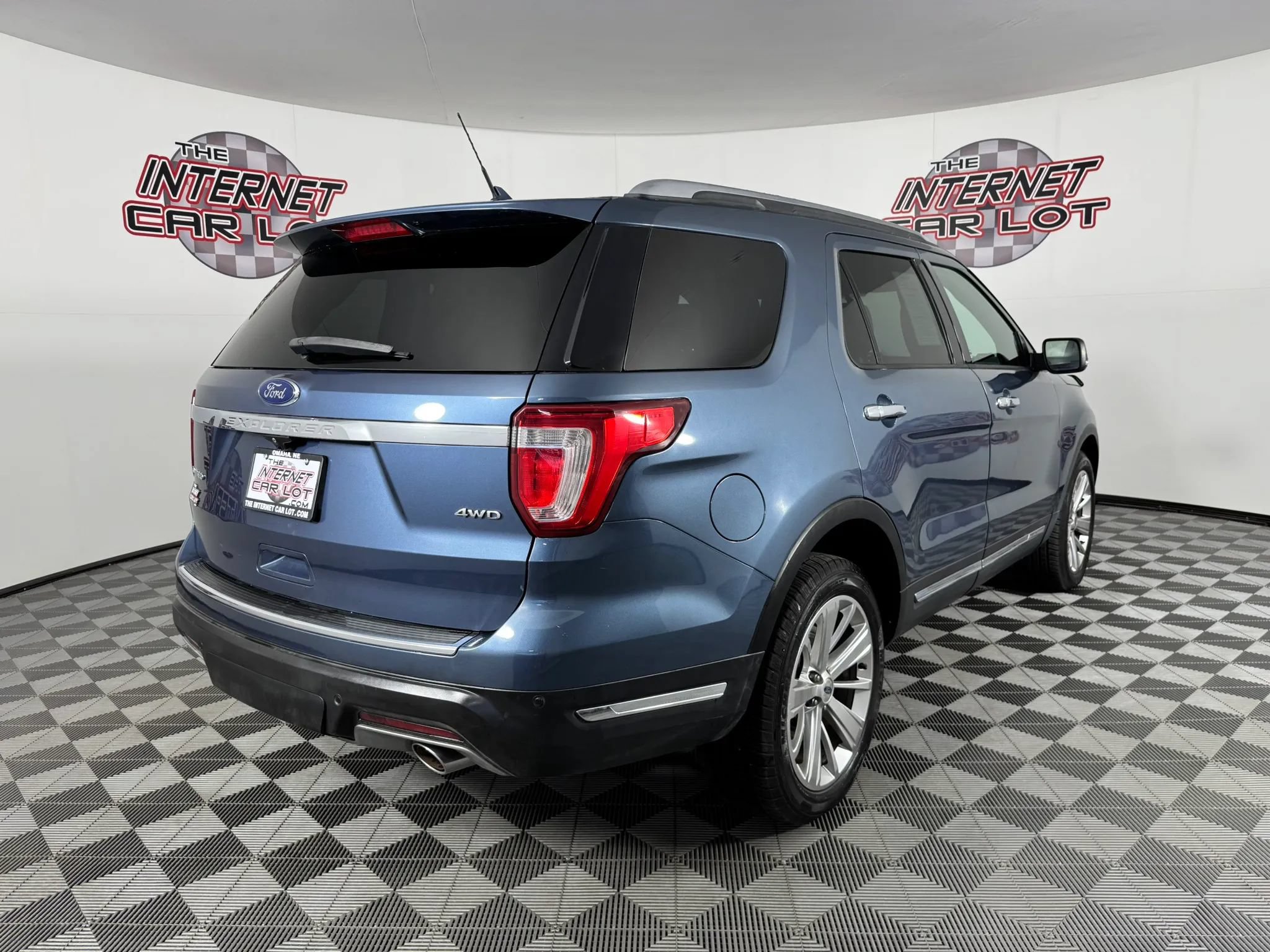 Used 2019 Ford Explorer Limited w/ Class III Trailer Tow Package AWD/4WD image 7