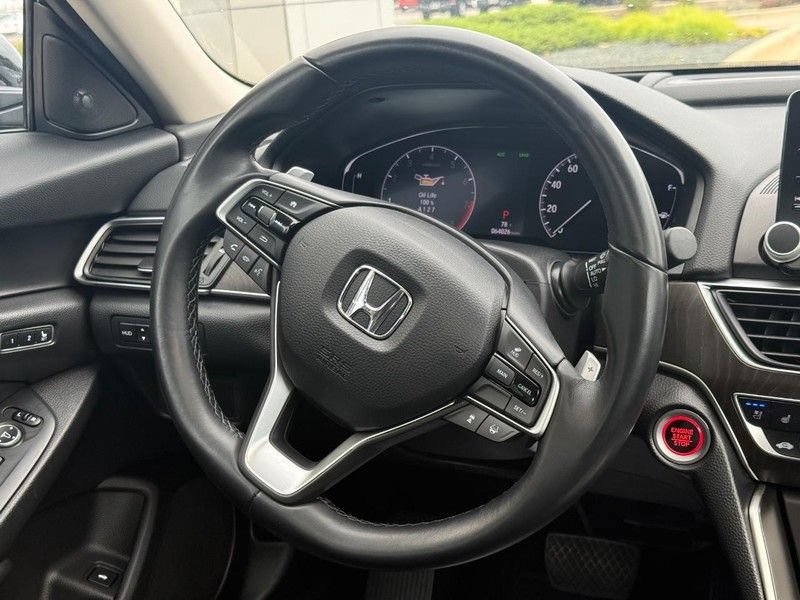 Used 2020 Honda Accord Touring image 14