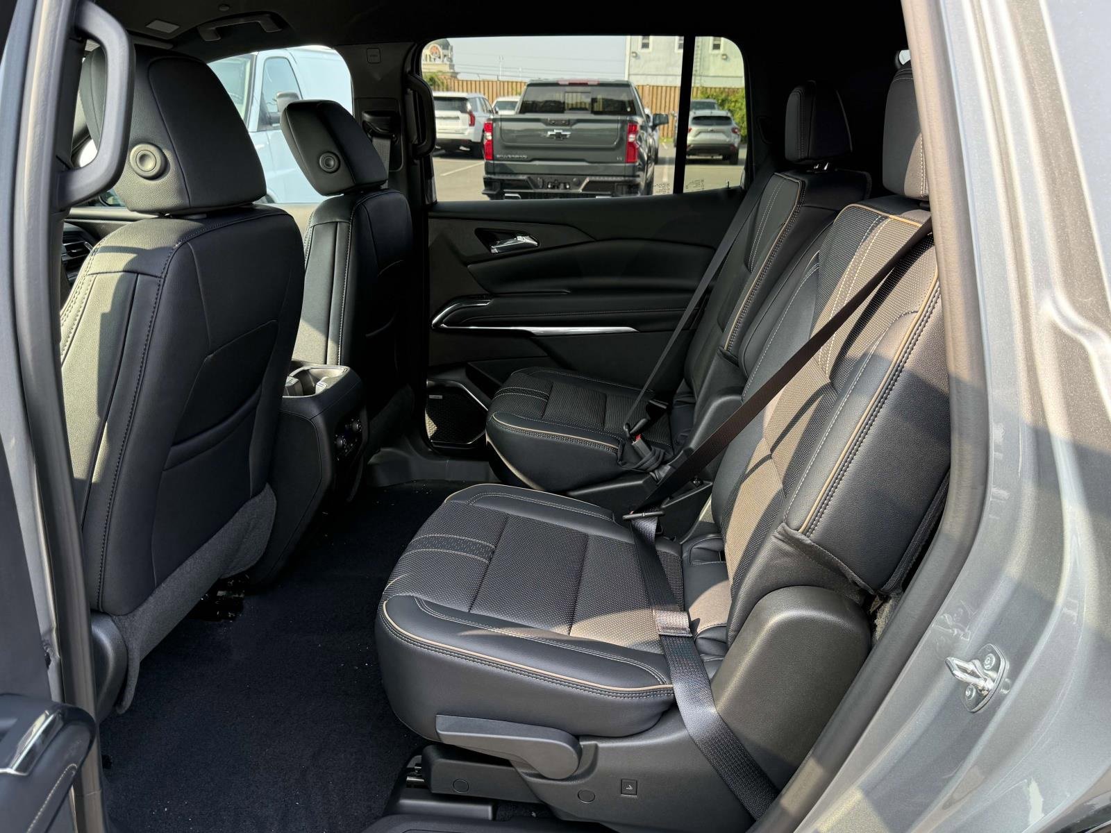 New 2026 Chevrolet Traverse High Country image 23