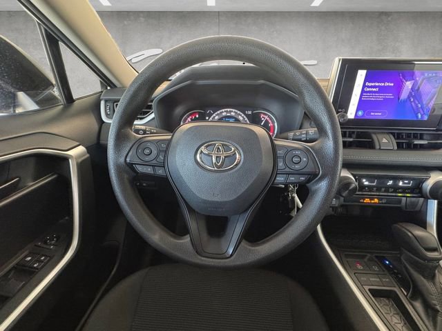 Used 2023 Toyota RAV4 LE FWD image 21