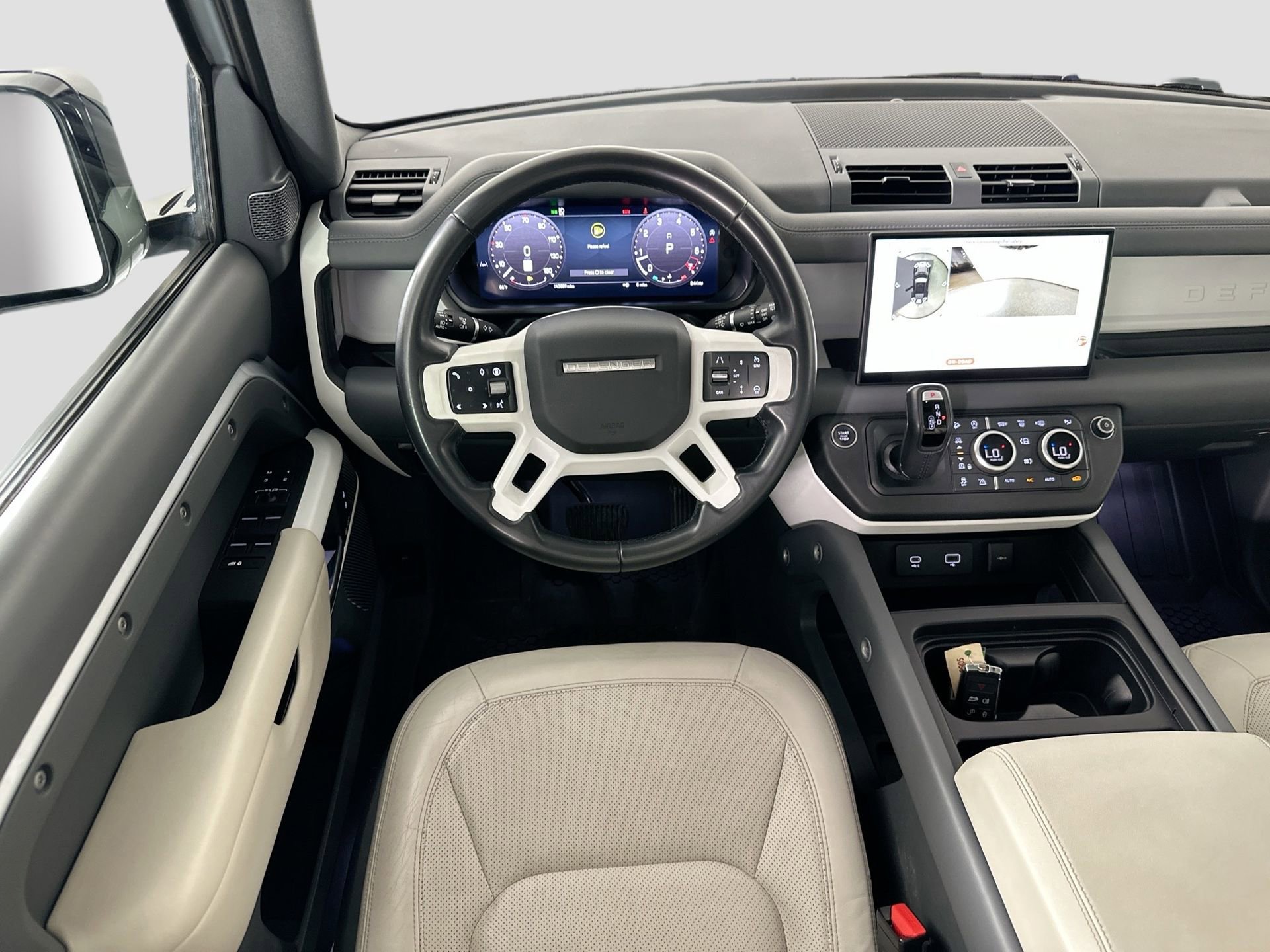 Used 2024 Land Rover Defender 110 SE image 25