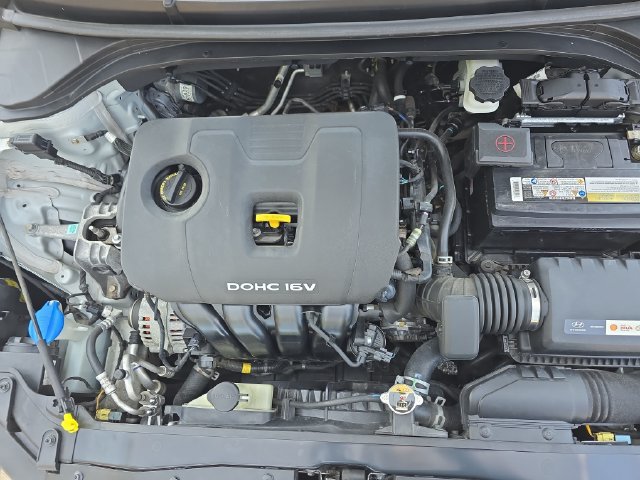 Used 2018 Hyundai Elantra SEL FWD image 28