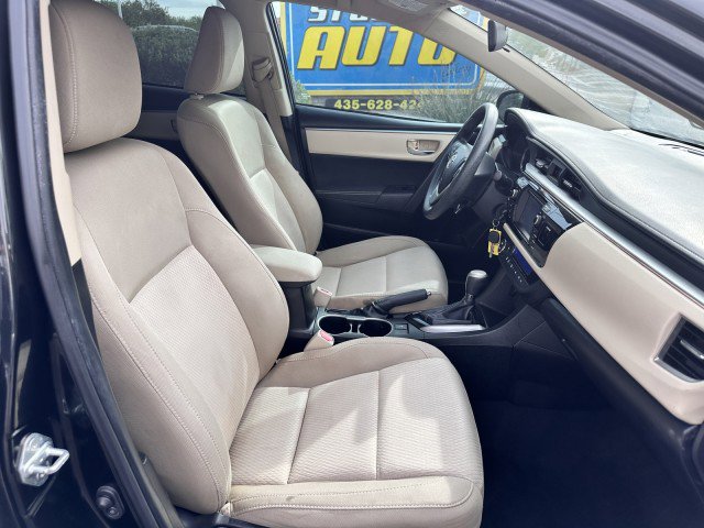 Used 2015 Toyota Corolla LE image 18