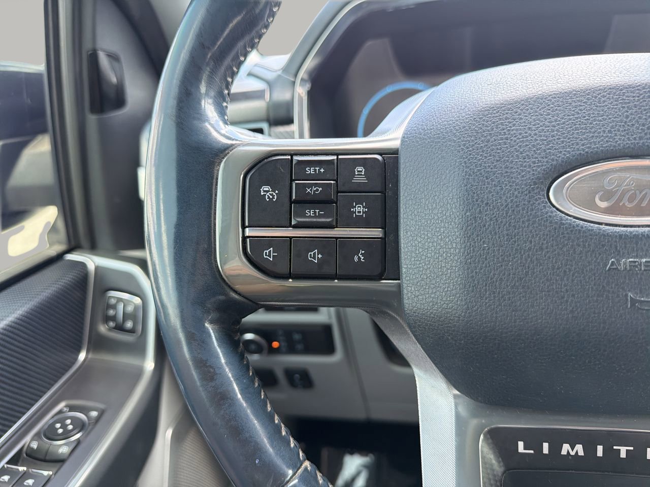 Used 2021 Ford F150 Limited AWD/4WD image 28