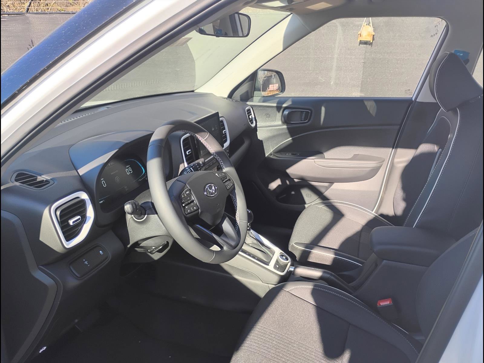 New 2026 Hyundai Venue SEL FWD image 17