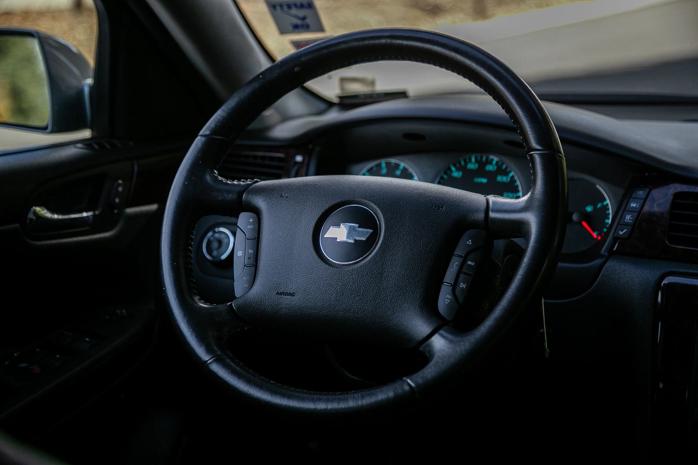 Used 2013 Chevrolet Impala LT w/ LT Sunroof Package image 25