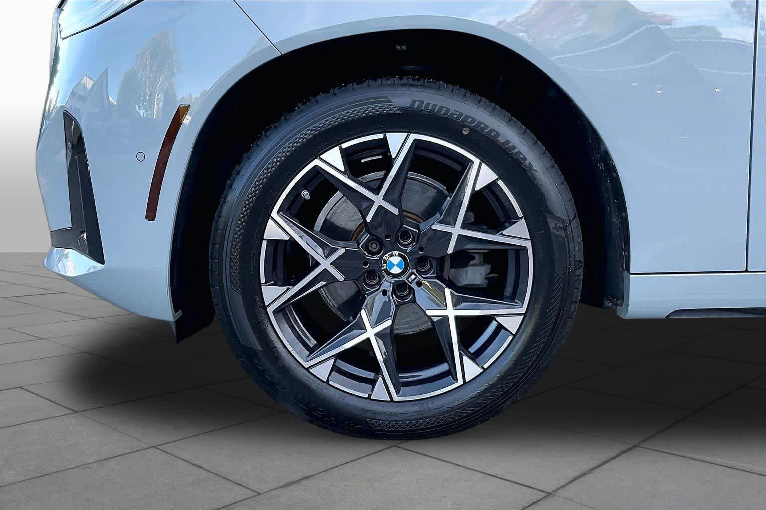 Used 2025 BMW X3 xDrive30i w/ M Sport Package AWD/4WD image 9