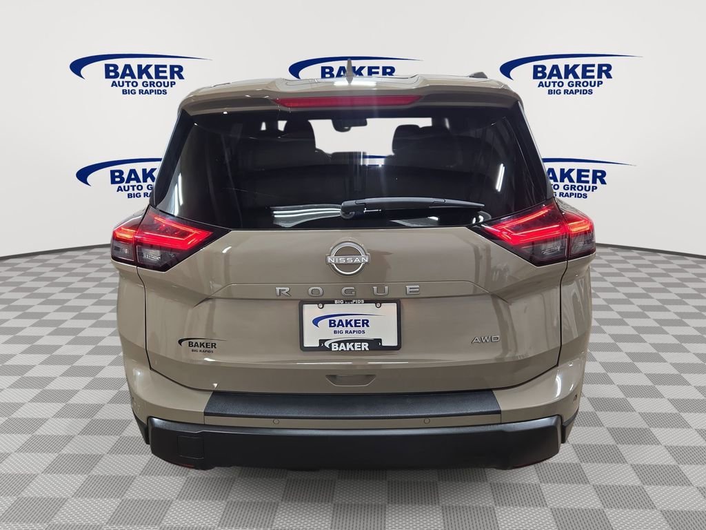Used 2025 Nissan Rogue SV image 6