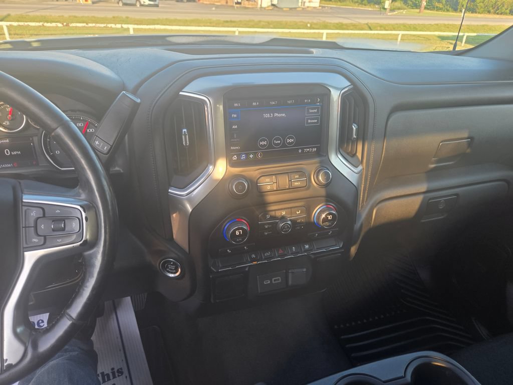 Used 2020 Chevrolet Silverado 1500 RST w/ All-Star Edition RWD image 9