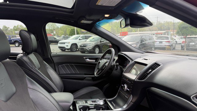 Used 2019 Ford Edge ST w/ Equipment Group 401A AWD/4WD image 22