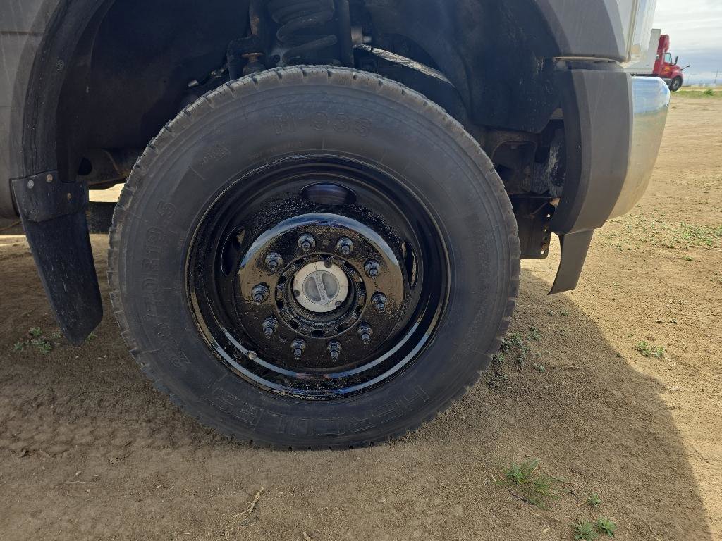 Used 2018 Ford F550 4x4 Regular Cab Super Duty image 38