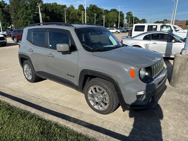 Used 2021 Jeep Renegade Latitude w/ Sun & Sound Group FWD image 13