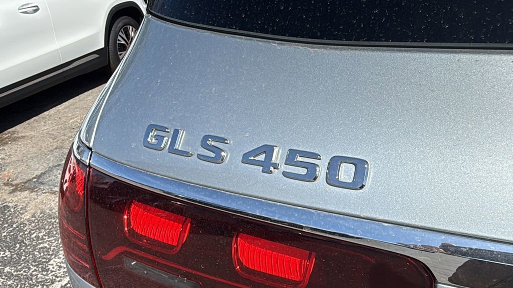 Certified 2025 Mercedes-Benz GLS 450 4MATIC image 15