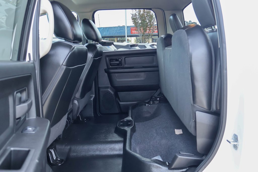 Used 2022 RAM 1500 Tradesman w/ Chrome Appearance Group image 9