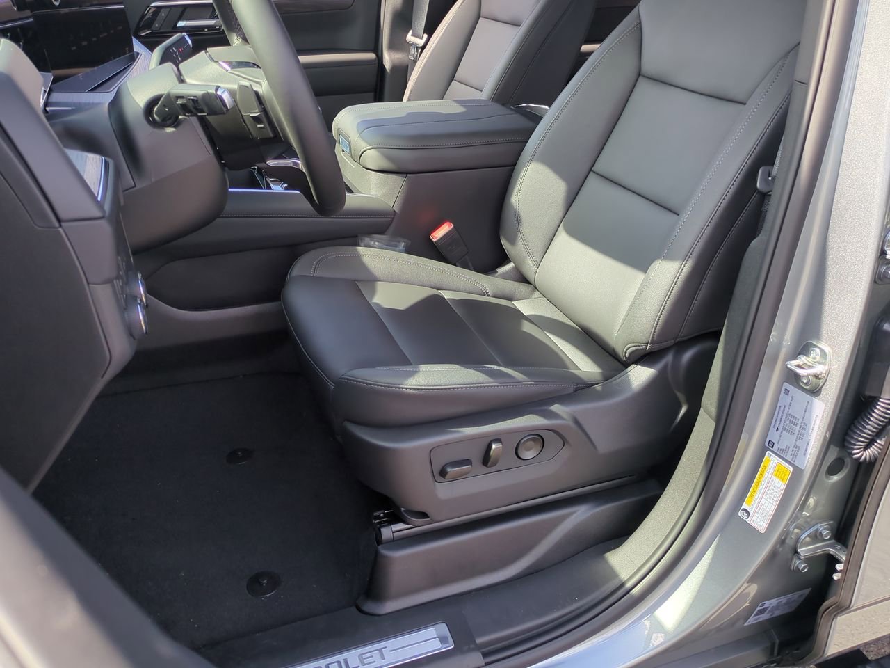 New 2026 Chevrolet Suburban Z71 w/ Comfort Package image 19