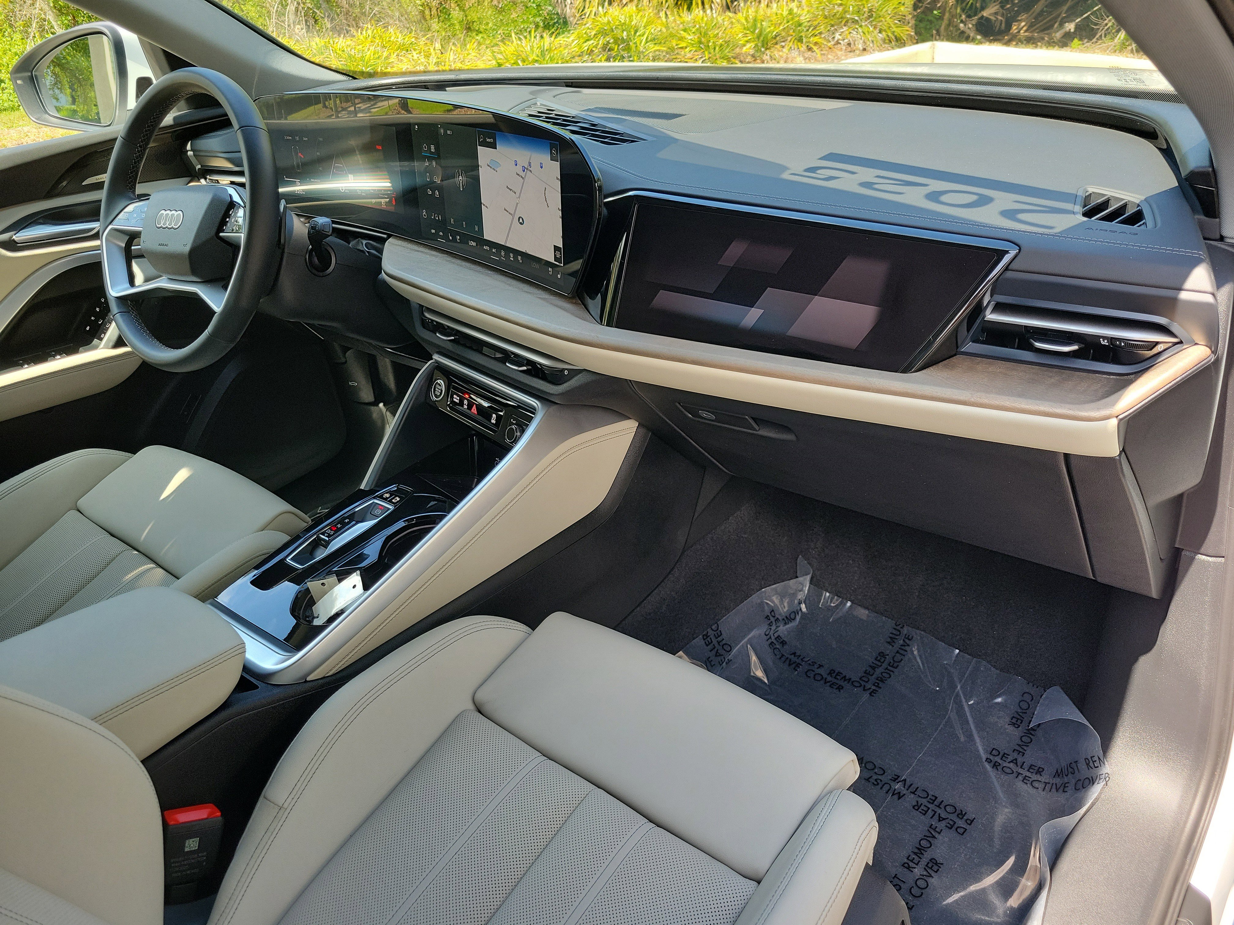 Certified 2025 Audi Q5 Prestige AWD/4WD image 11