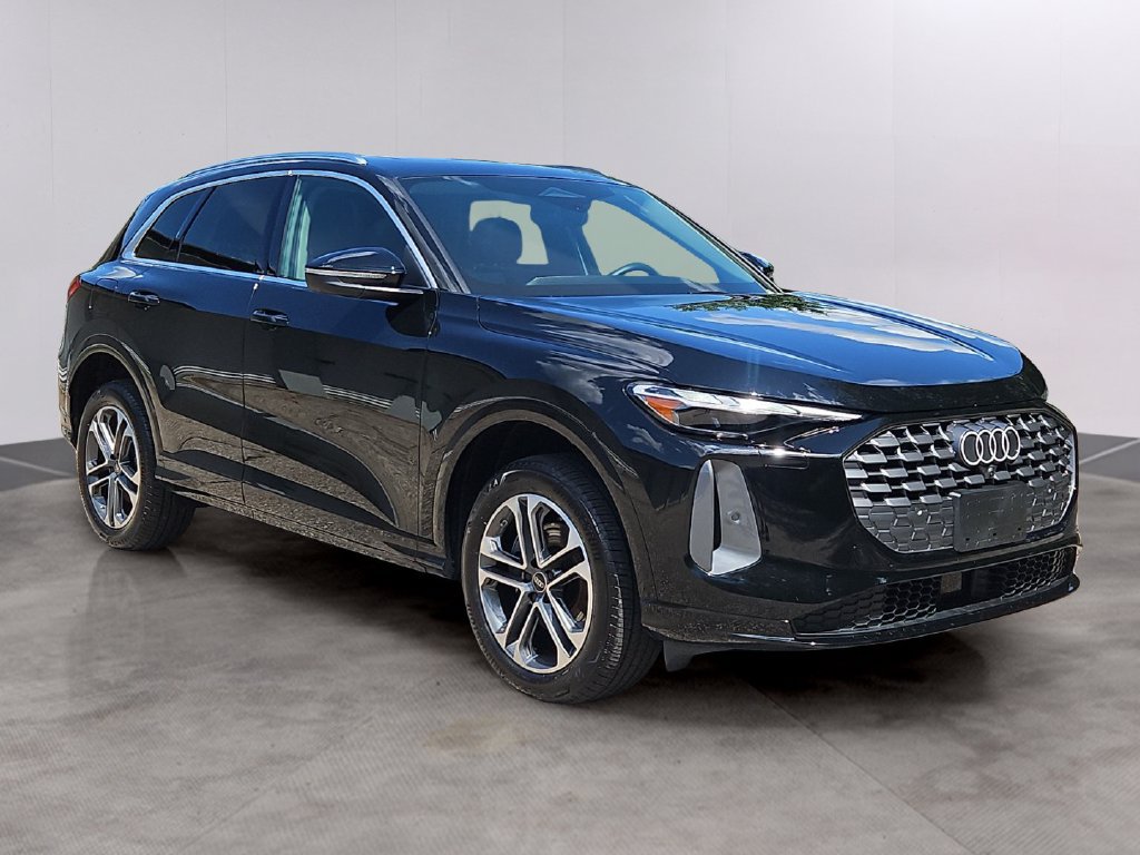 Certified 2025 Audi Q5 Premium w/ Convenience Package AWD/4WD image 10