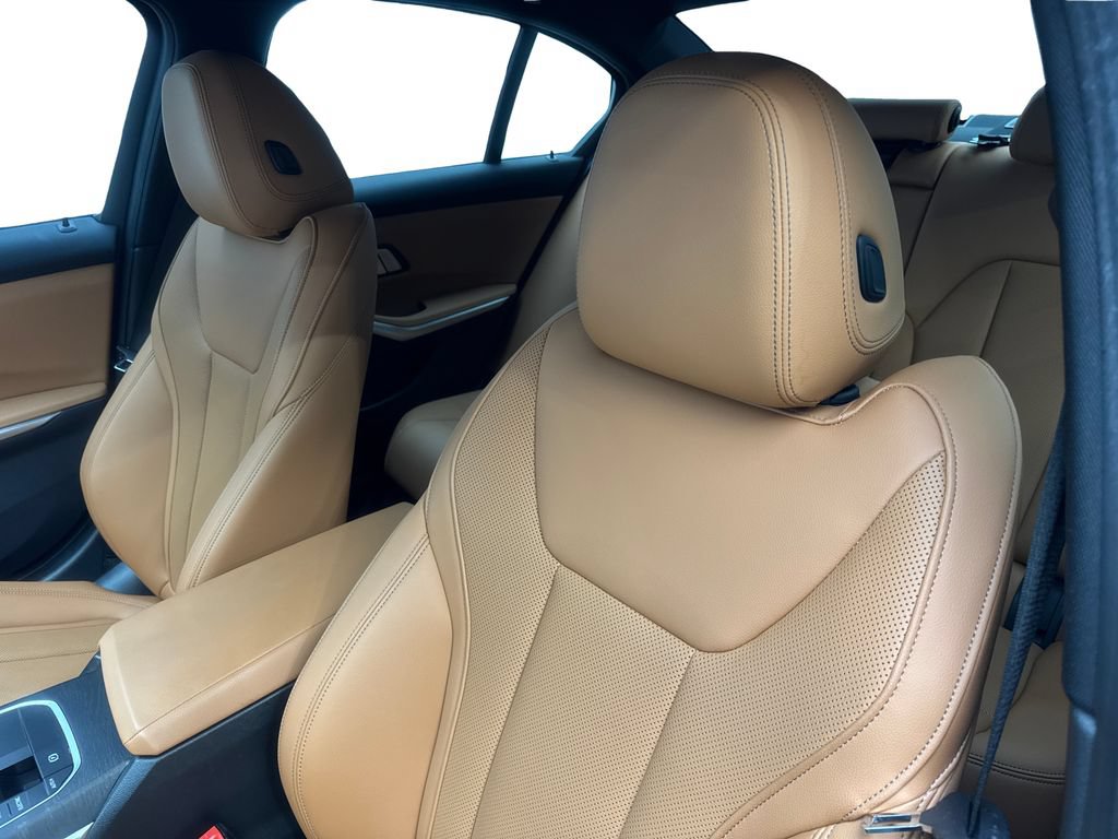 Used 2023 BMW 330e xDrive w/ Premium Package AWD/4WD image 28