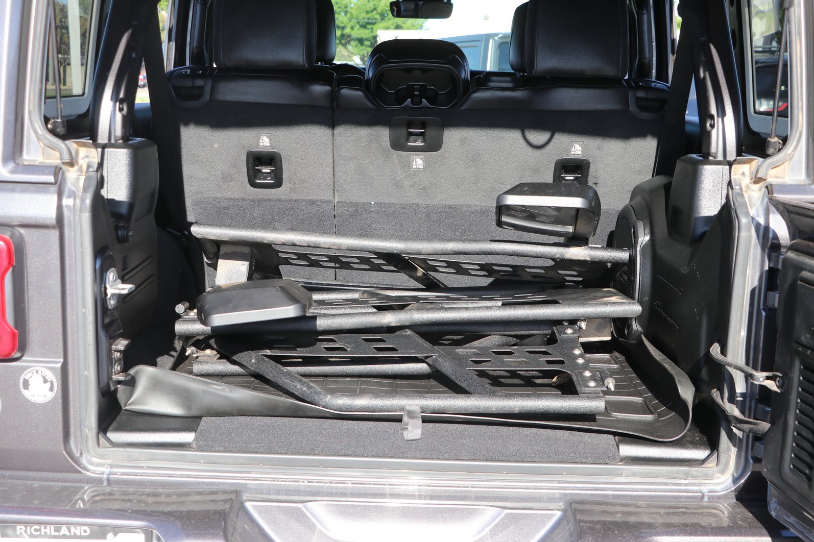 Used 2020 Jeep Wrangler Unlimited Sahara AWD/4WD image 29