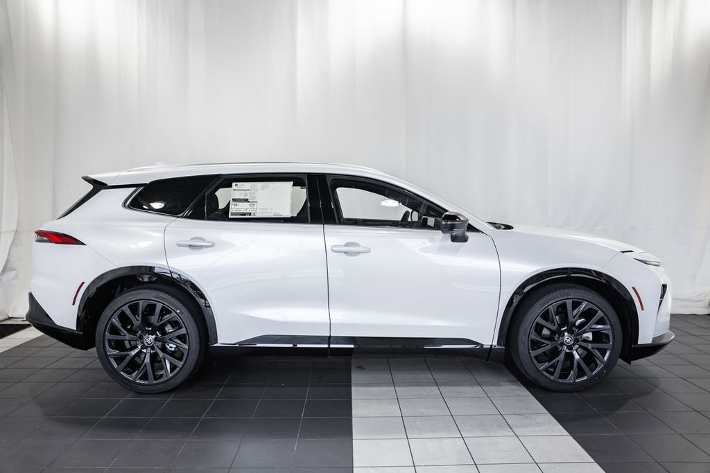 New 2026 Toyota Crown Signia image 3