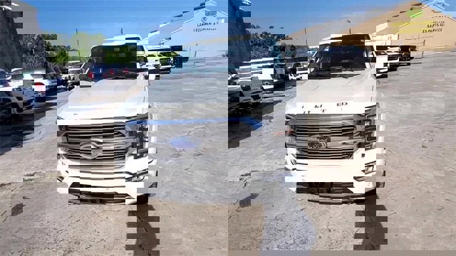 Used 2023 Ford F150 Limited image 4