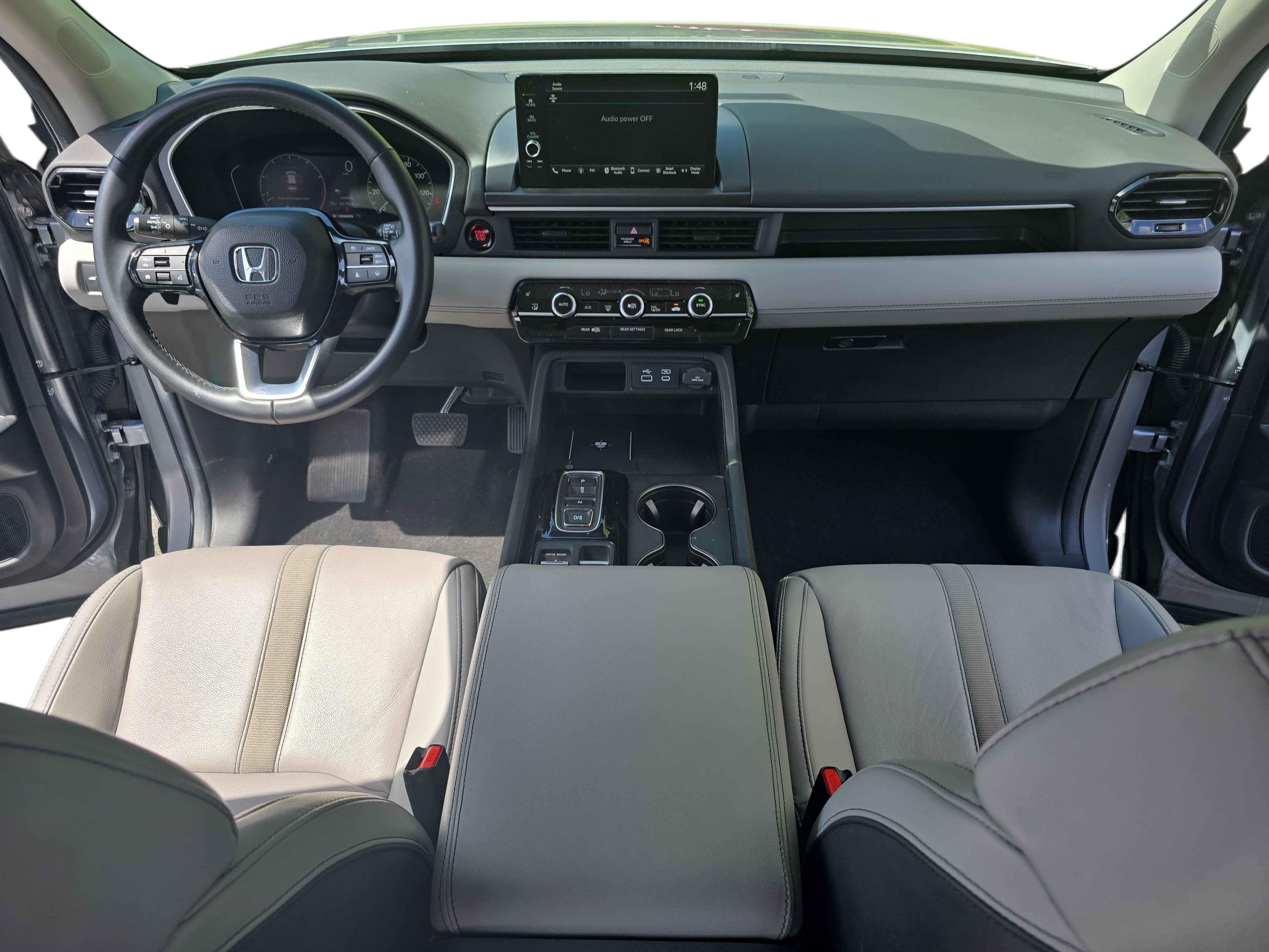 Used 2025 Honda Pilot EX-L image 9
